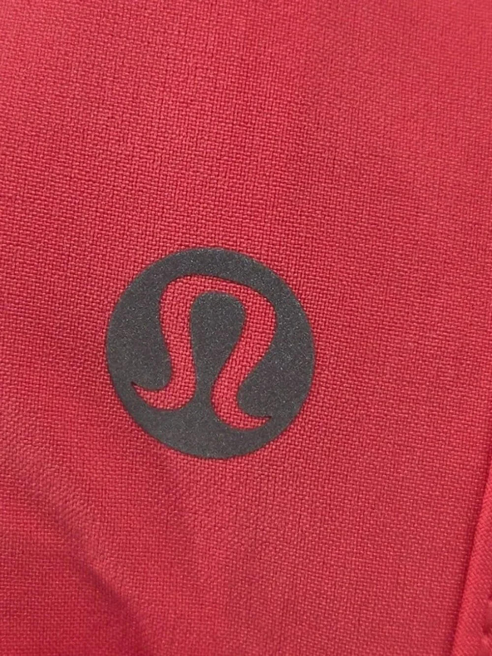 Lululemon Tracker Short IV 4